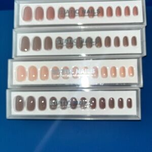 NIB Static Nails Nude Press-On Nail Set